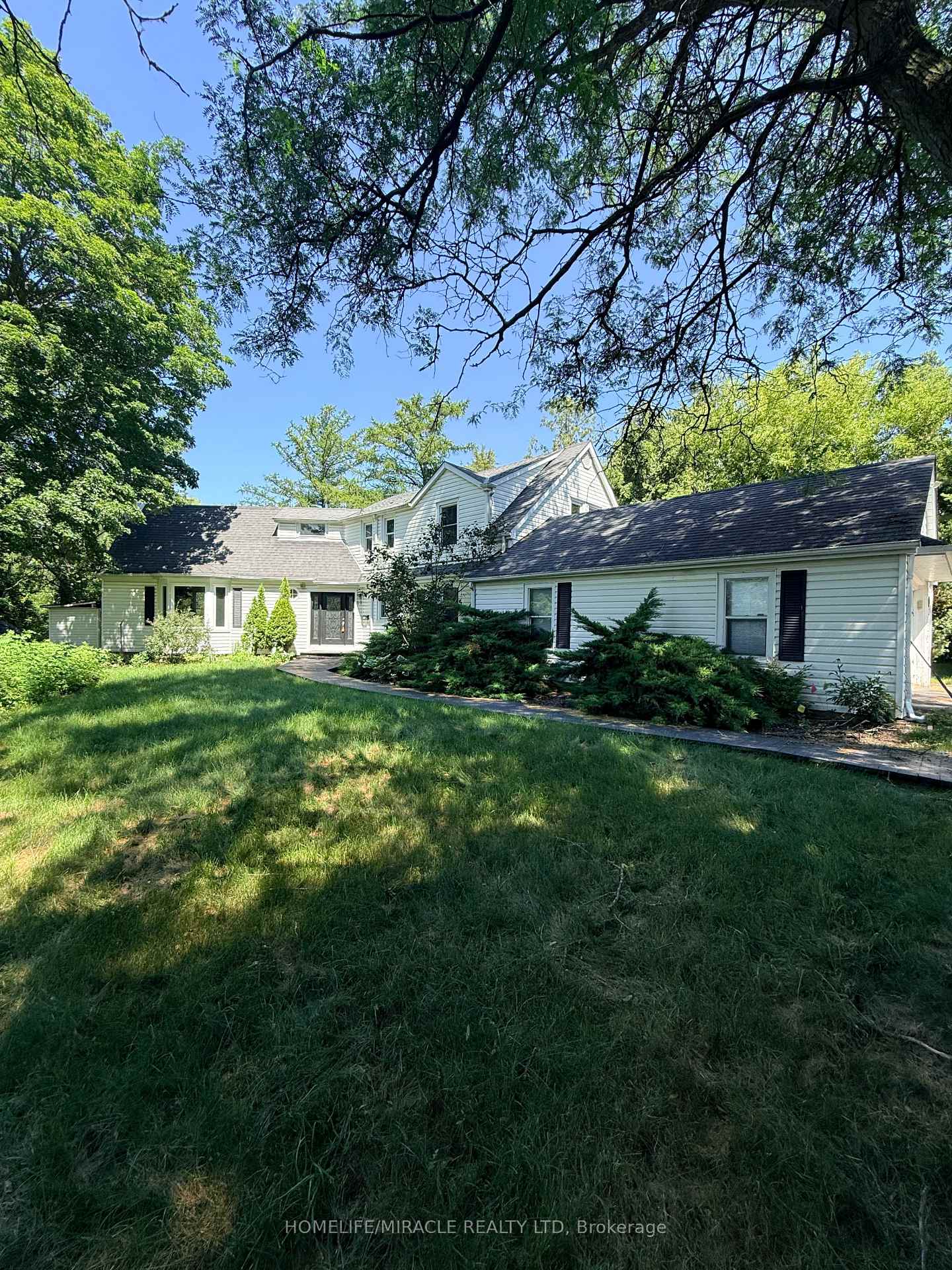 10 Yorkton Boulevard, Markham, ON, exterior