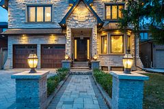 109 Oxford Street, Richmond Hill, ON, exterior