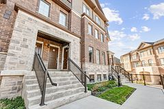 94 - 445 Ontario Street S, Milton, ON, exterior