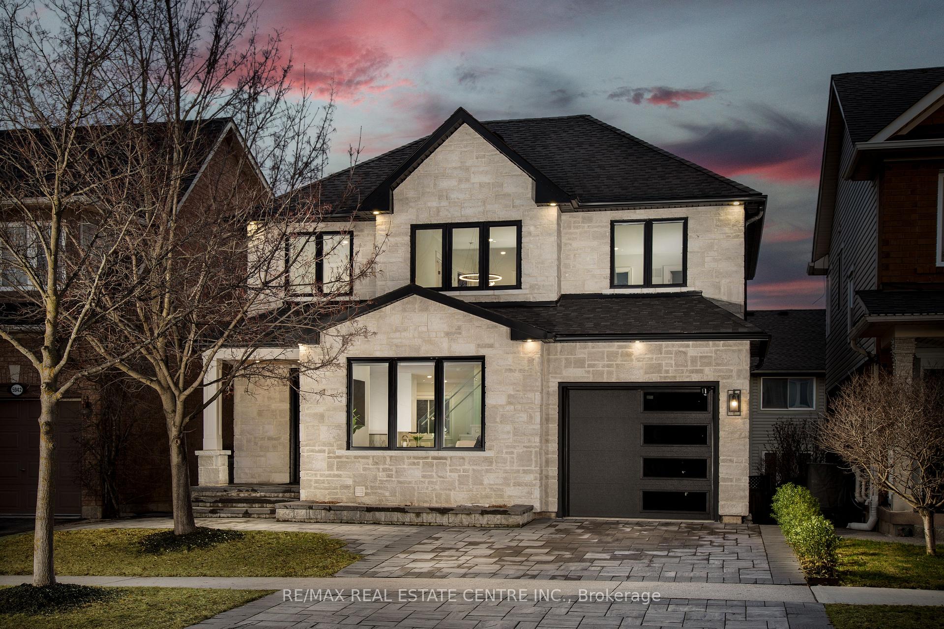 5940 Blue Spruce Avenue, Burlington, ON, exterior