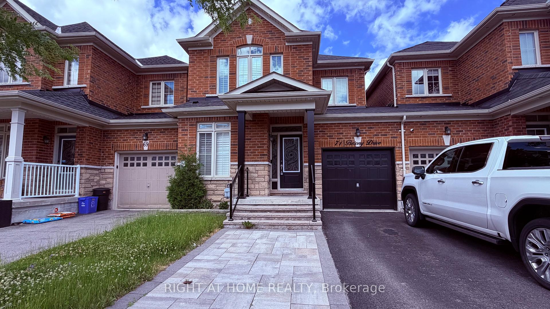 71 Betony Drive, Richmond Hill, ON, exterior