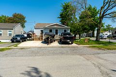 18 1/2 Willow Street, St. Catharines, ON, exterior