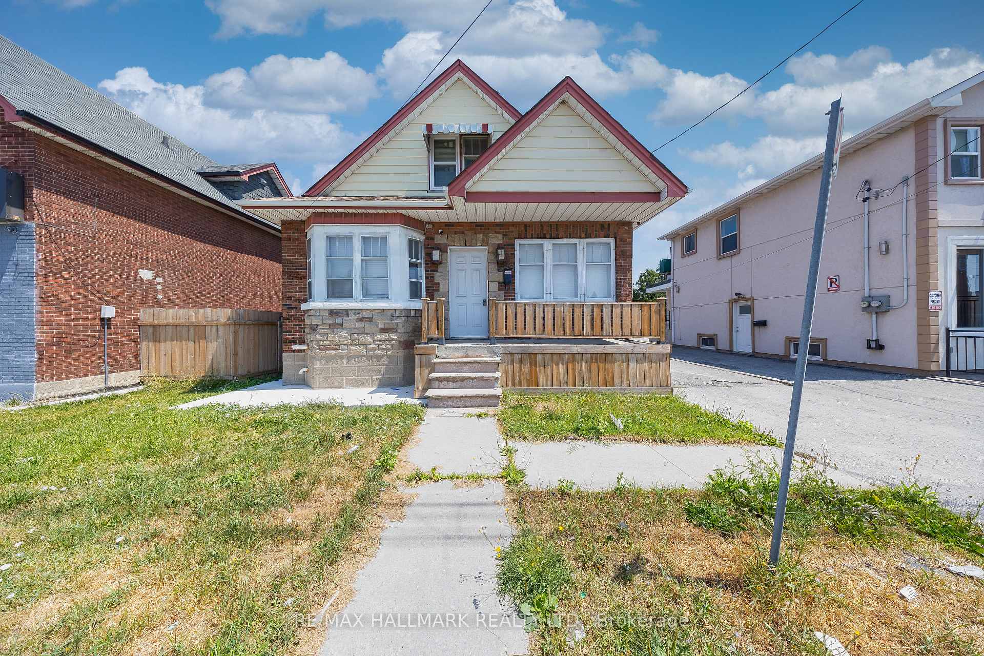559 Ritson Road S, Oshawa, ON, exterior
