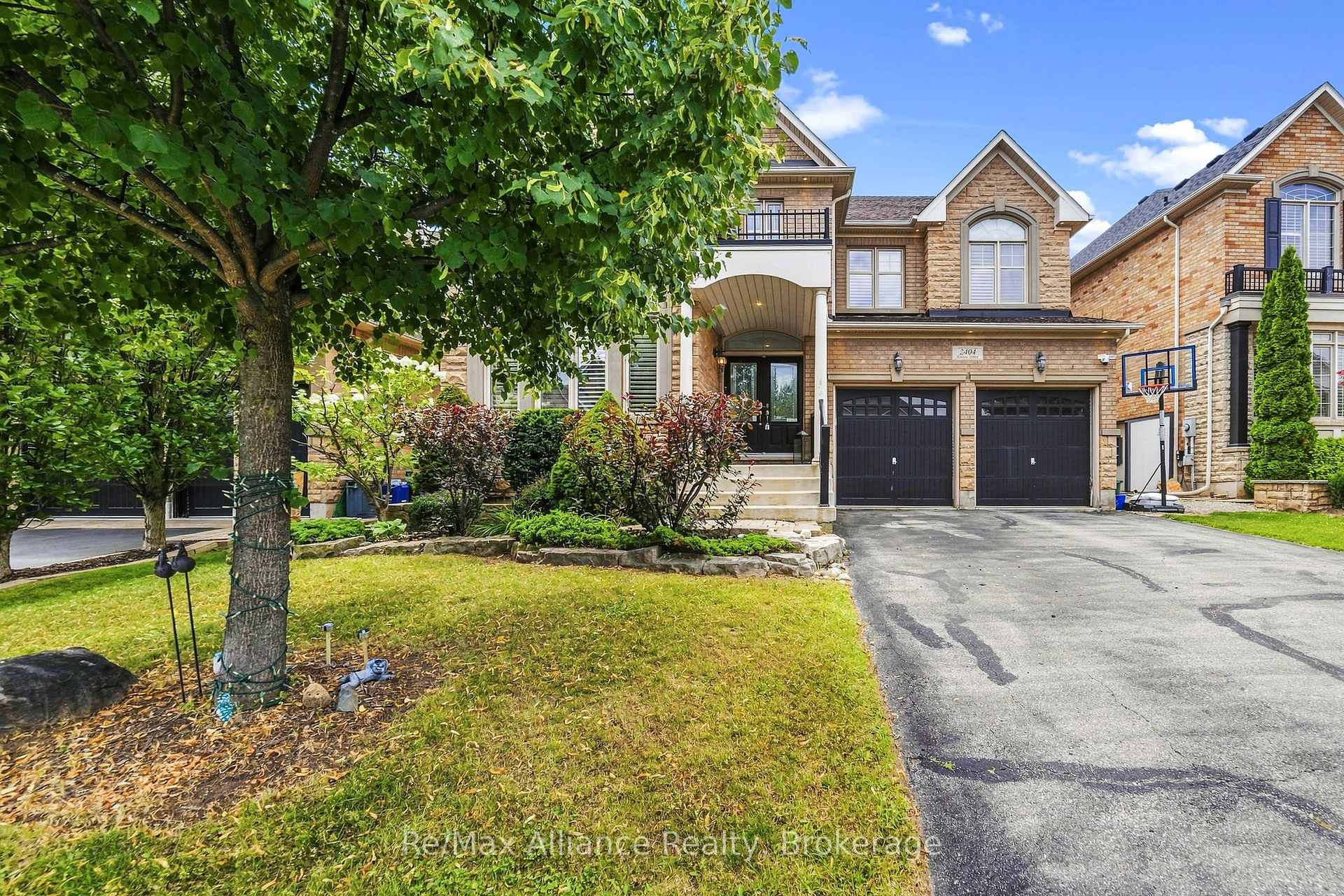 2404 Rideau Drive, Oakville, ON, exterior