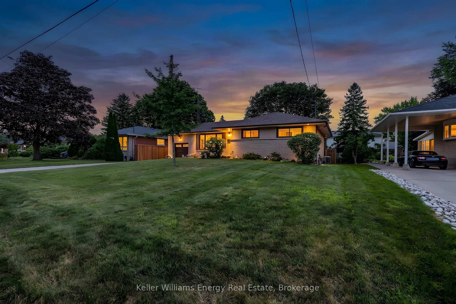 403 Rossmount Avenue, Oshawa, ON, exterior
