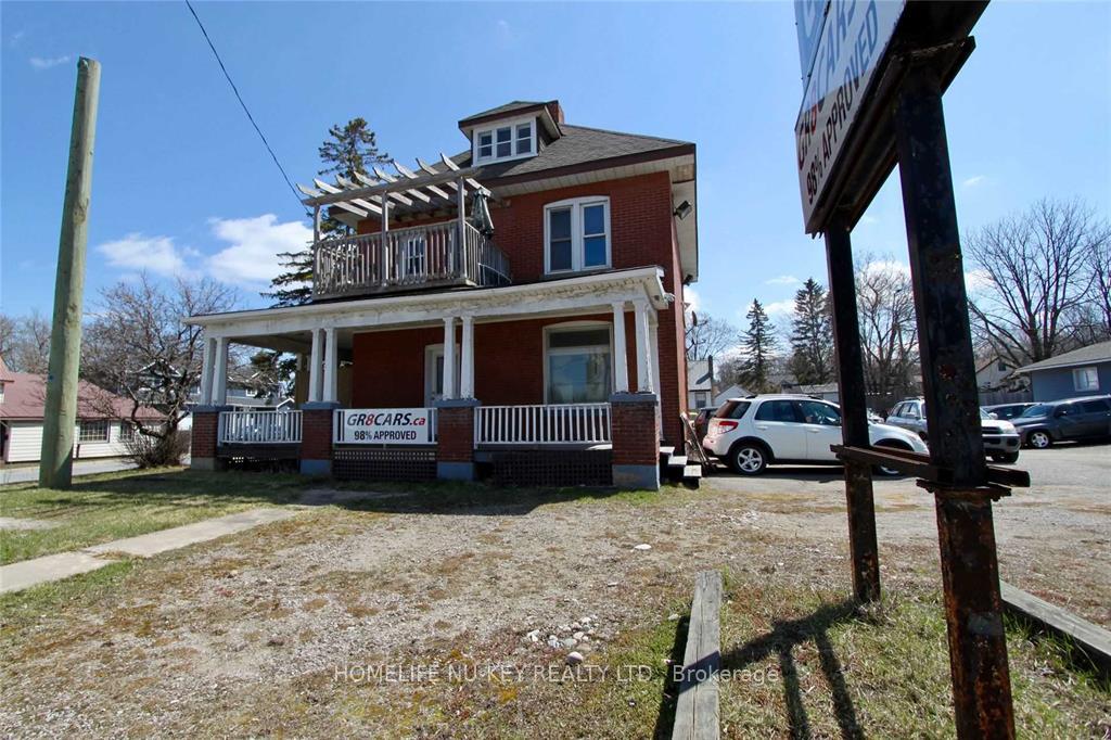 150 Essa Road, Barrie, ON, exterior