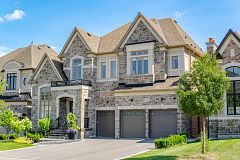 316 Touch Gold Crescent, Aurora, ON, exterior