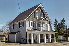 16 St David Street, Kawartha Lakes, ON, exterior