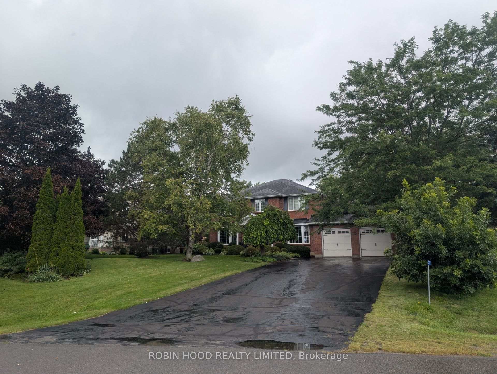 nil - 27 Hastings Park Drive, Belleville, ON, exterior