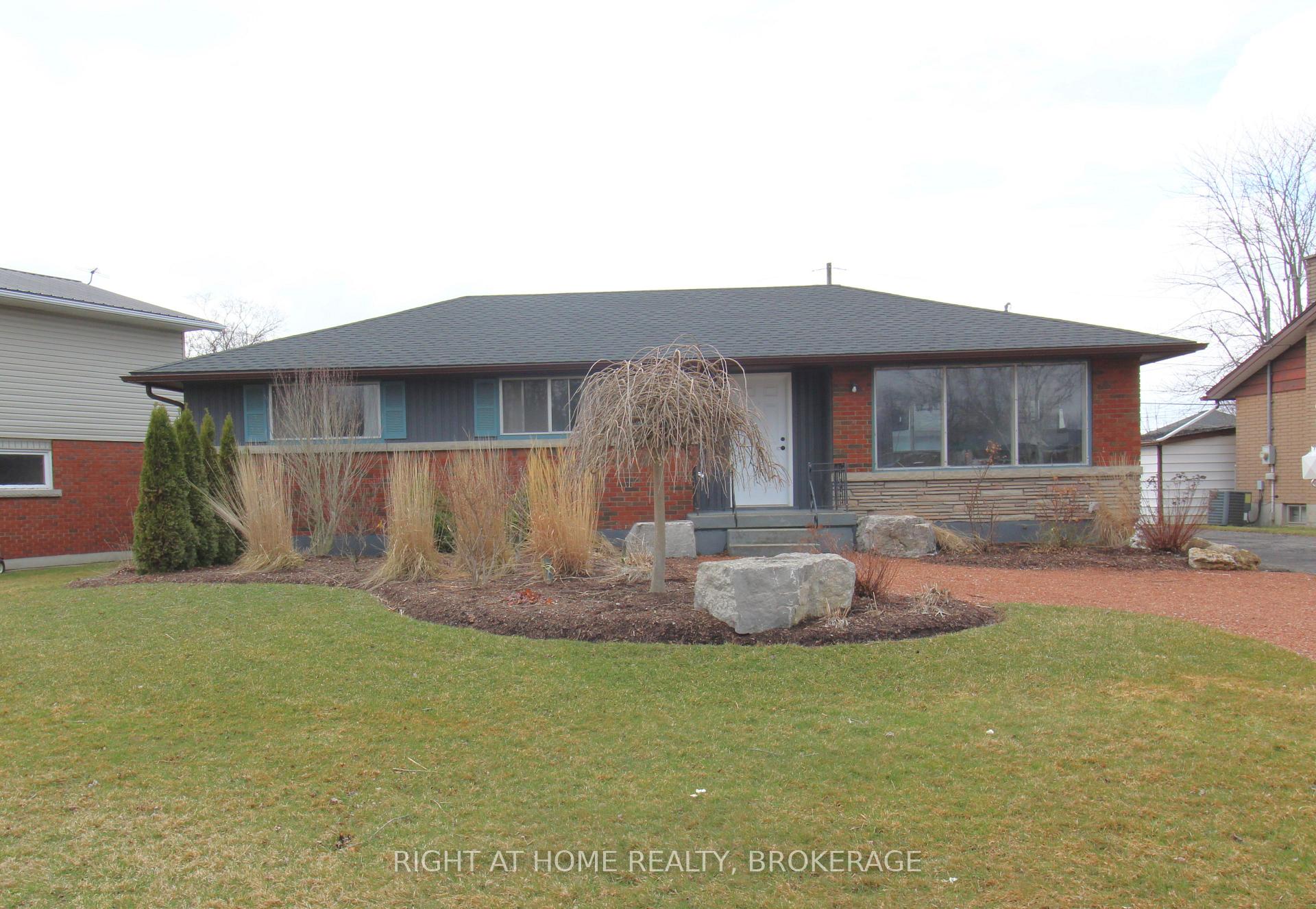 105 Glenwood Parkway, Welland, ON, exterior