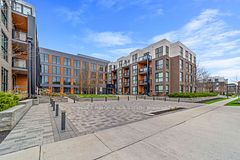 305 - 210 Sabina Drive, Oakville, ON, exterior