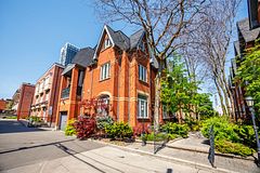 12 Old Primrose Lane, Toronto C08, ON, exterior
