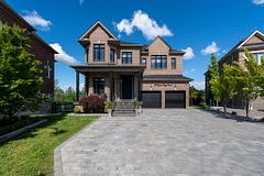 14 Aspen King Court, King, ON, exterior