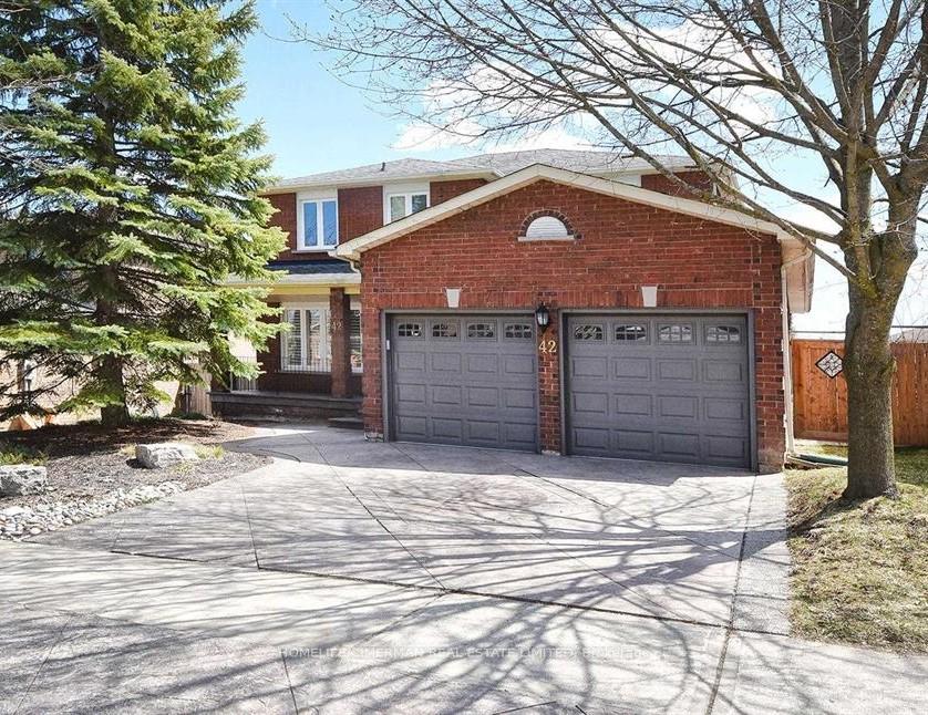 LOWER - 42 Lensmith Drive, Aurora, ON, exterior