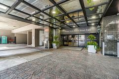 601 - 360 Bloor Street E, Toronto C09, ON, exterior