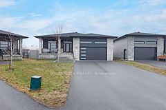 216 Filion Street, Russell, ON, exterior