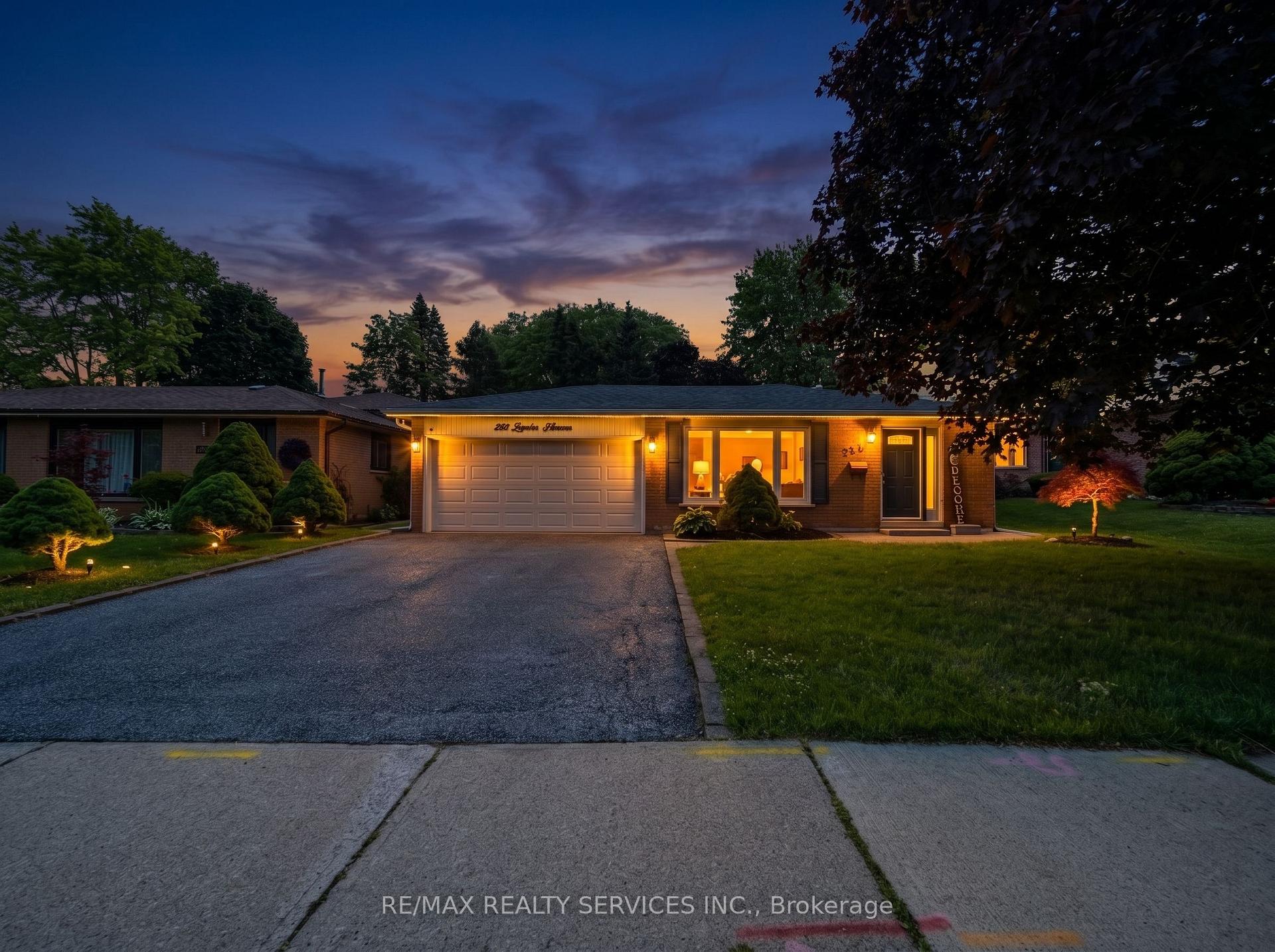 238 Laurier Avenue S, Milton, ON, exterior