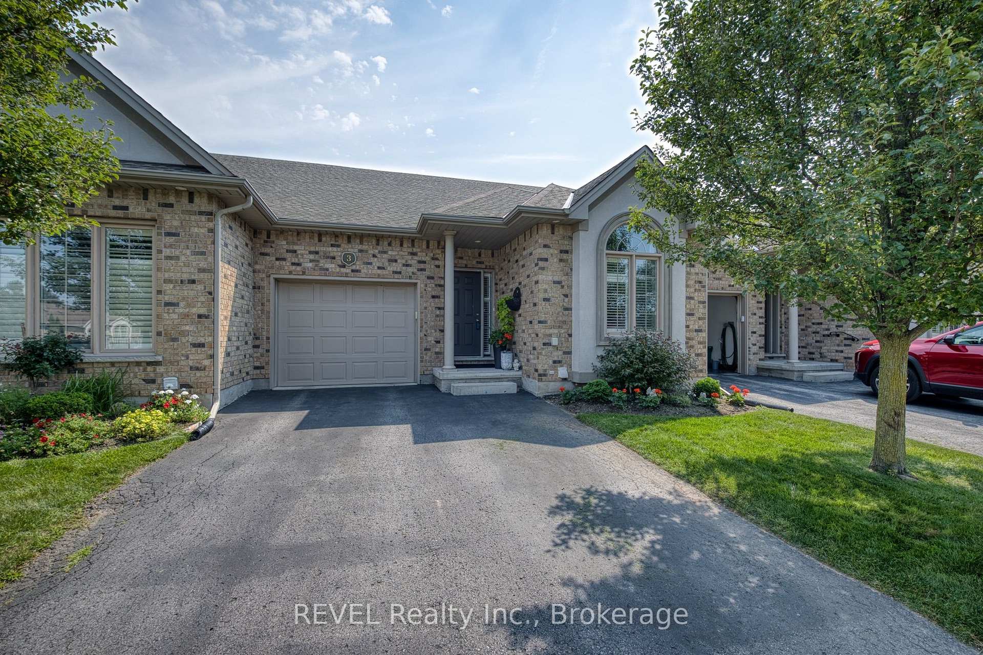 3 - 4399 Montrose Road, Niagara Falls, ON, exterior
