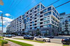 710 - 2450 Old Bronte Road E, Oakville, ON, exterior