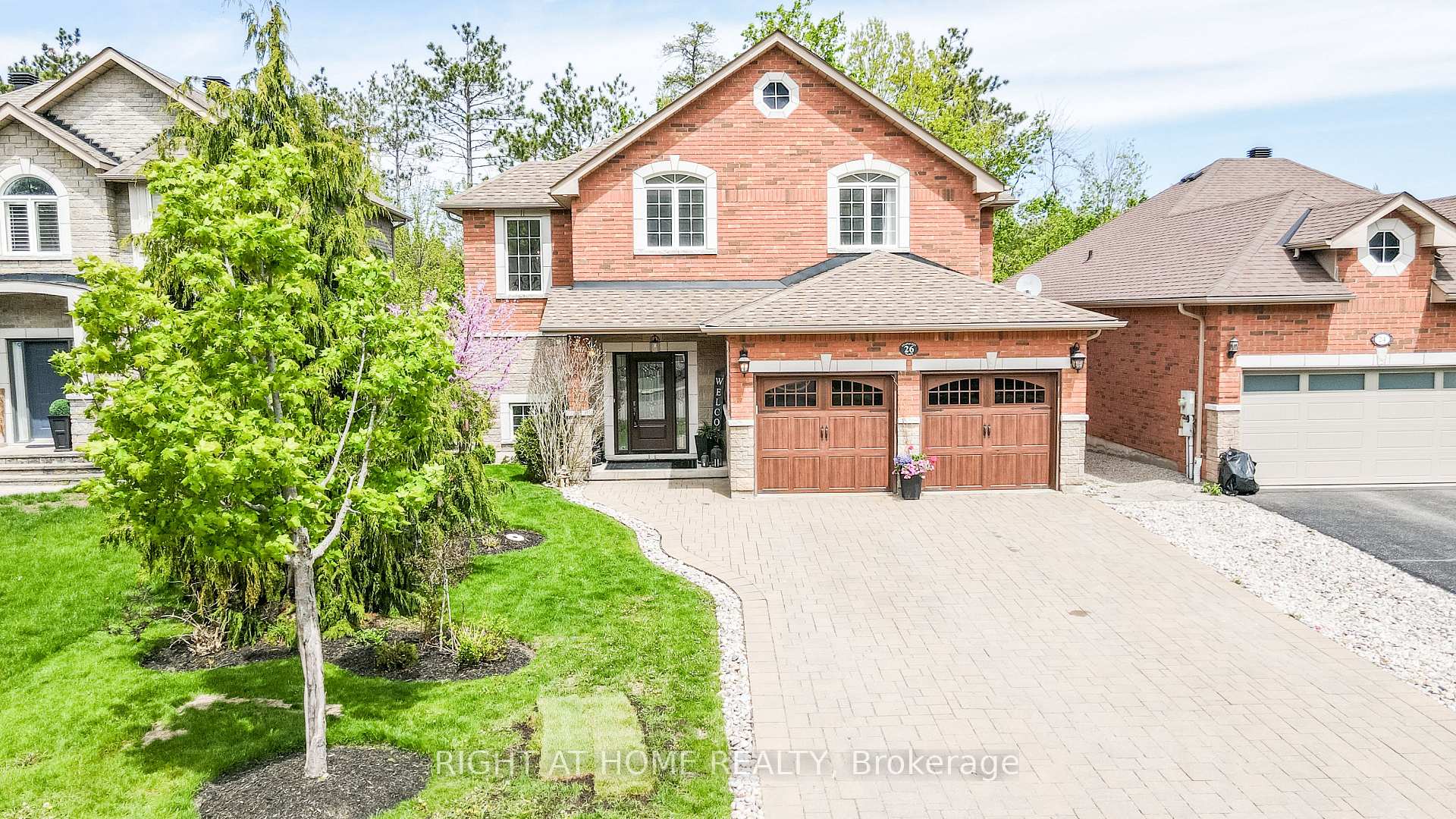 26 Stapleton Place, Barrie, ON, exterior