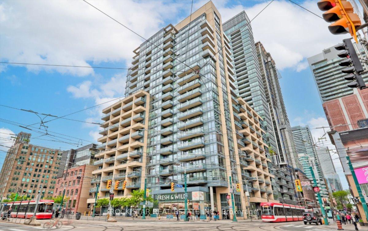 720 - 438 King Street W, Toronto C01, ON, exterior