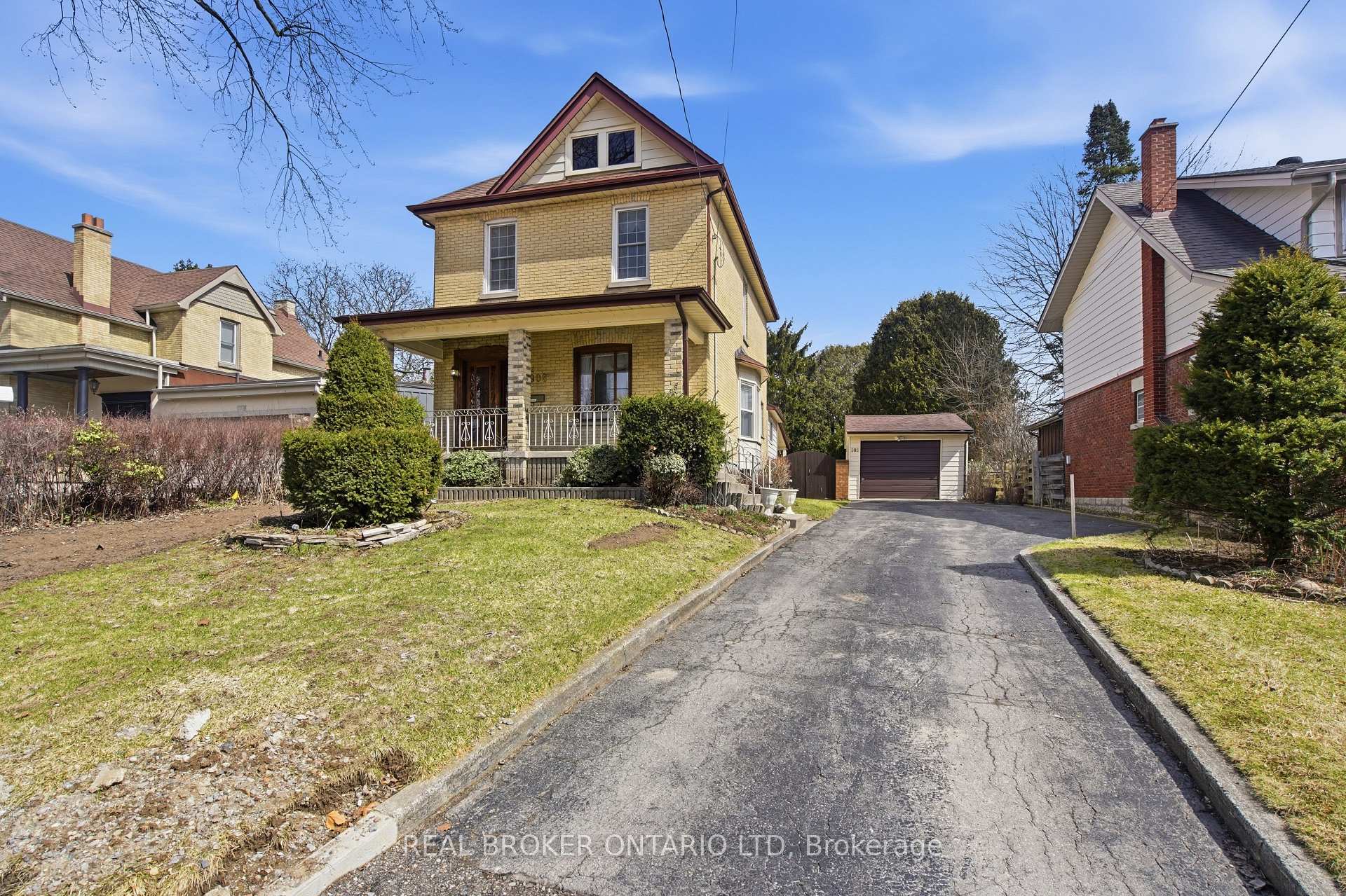 908 William Street, London East, ON, exterior