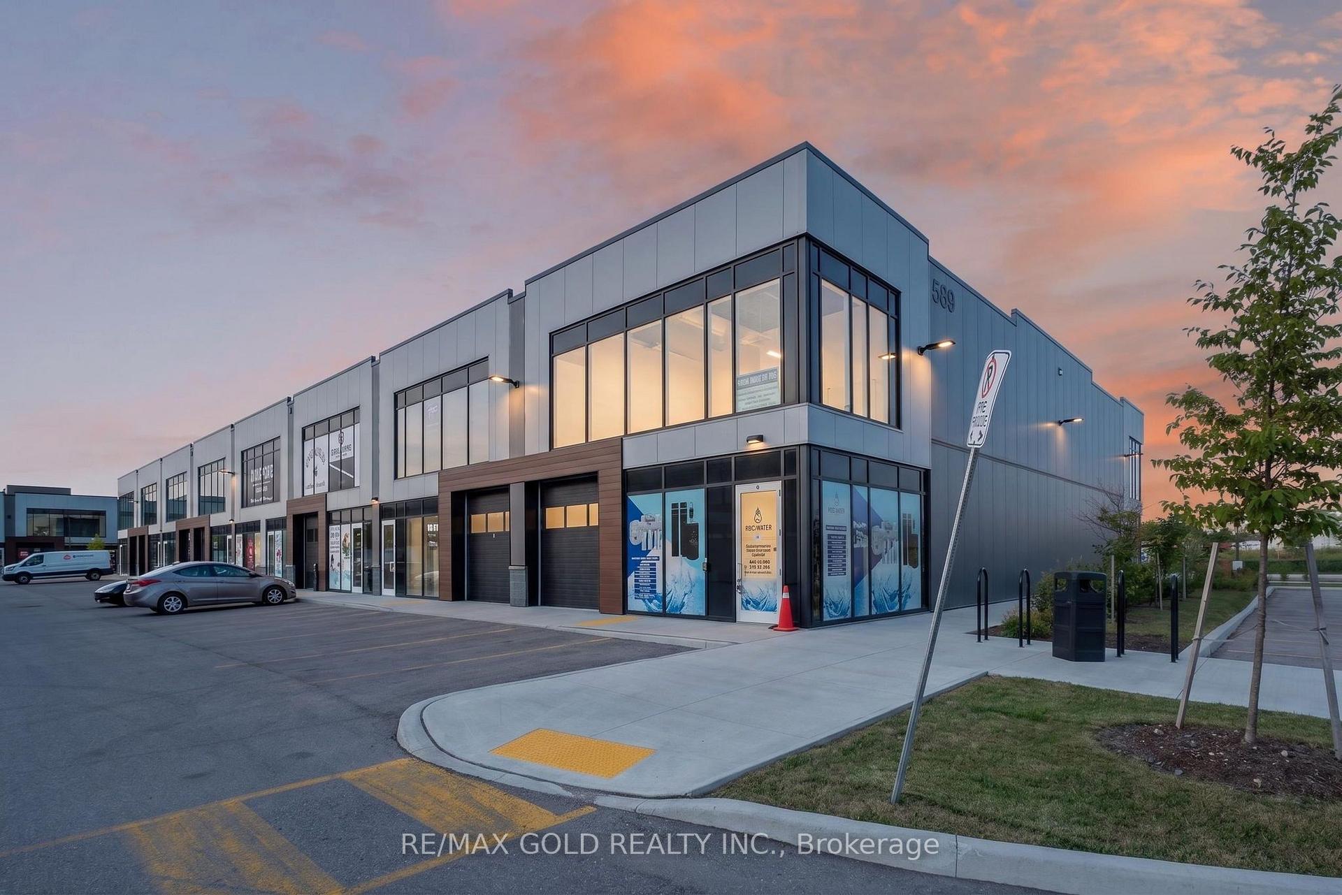 589 Hanlon Creek Boulevard, Guelph, ON, exterior