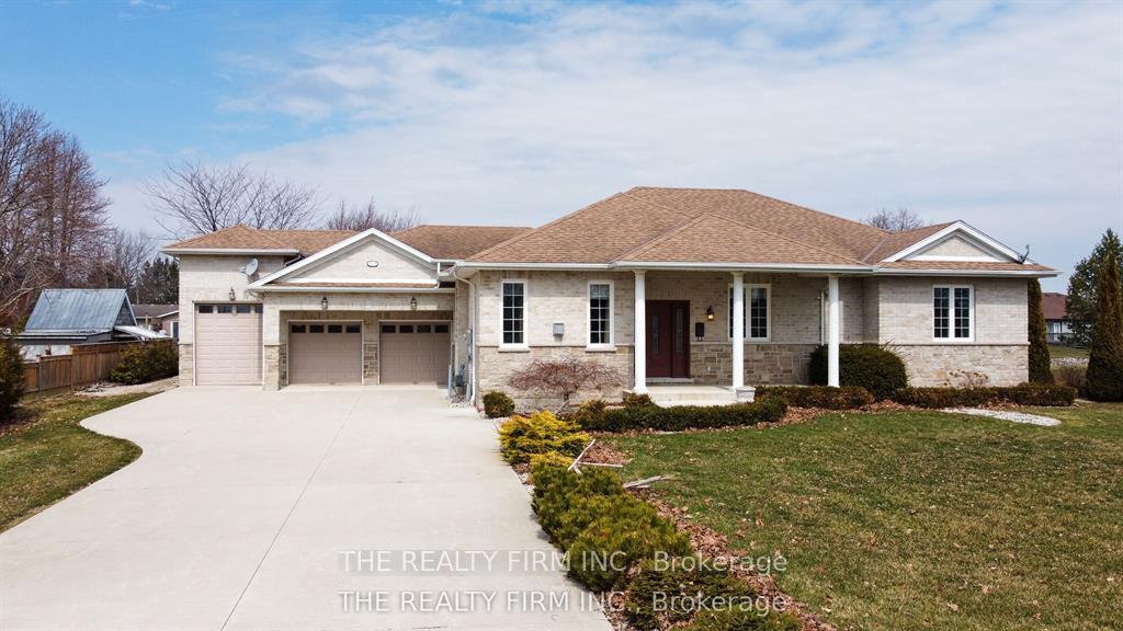 11507 Lagonda Way, Chatham-Kent, ON, exterior