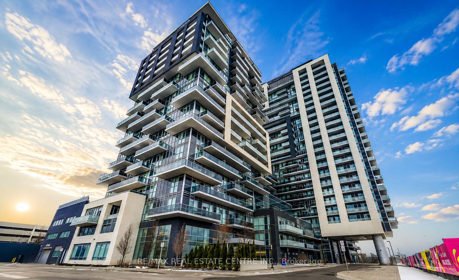 1001 - 2093 Fairview Street, Burlington, ON, exterior
