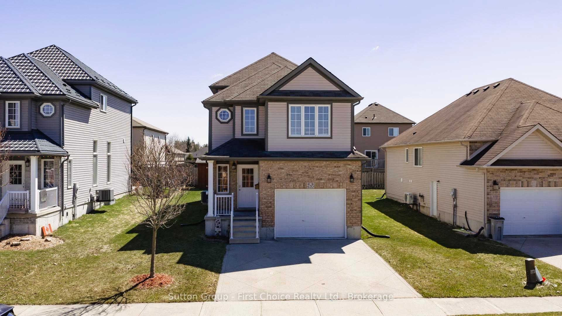 670 Reid Crescent, North Perth, ON, exterior