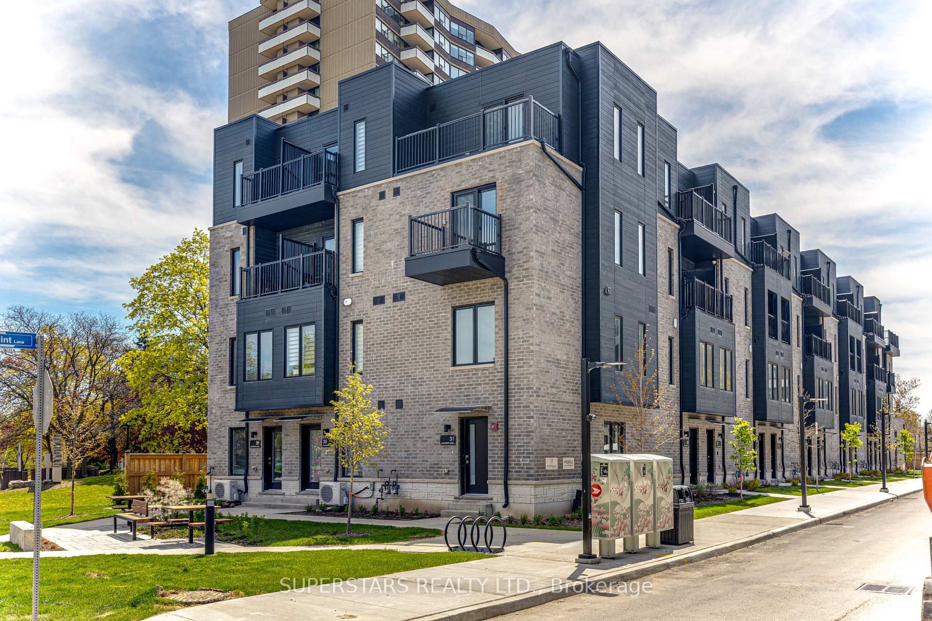 31 Calamint Lane, Toronto E05, ON, exterior