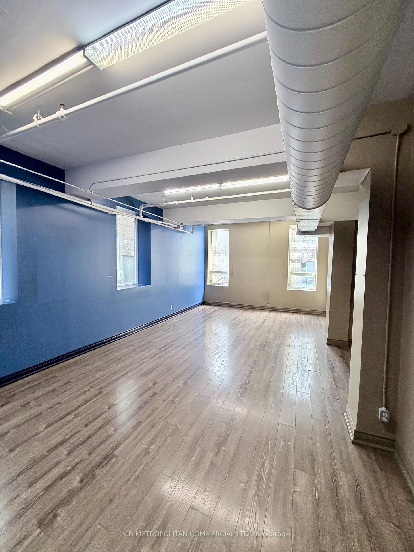 200 - 69 Queen Street E, Toronto C08, ON, exterior