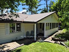 1031 Butterfly Road, Muskoka Lakes, ON, exterior