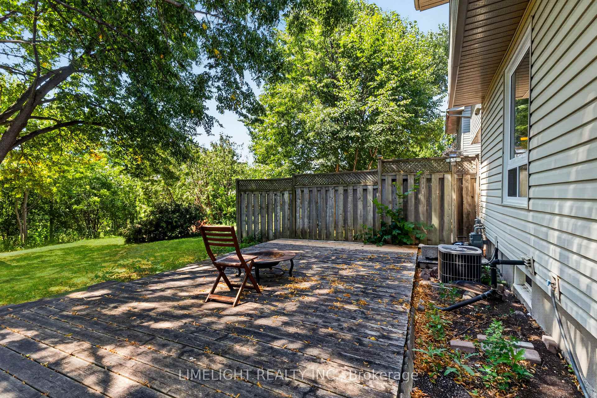 12 - 1250 JALNA Boulevard, London South, ON, exterior