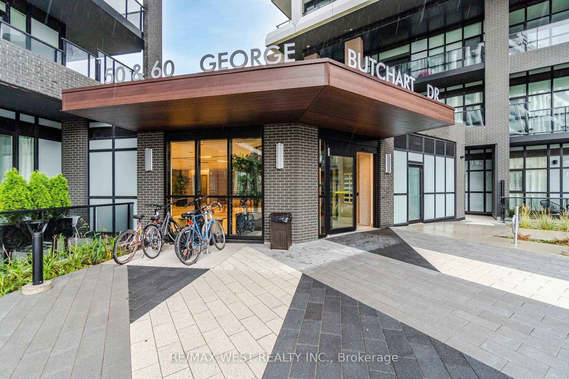 218 - 60 George Butchart Drive, Toronto W05, ON, exterior