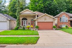 102 Ridge Street, Strathroy-Caradoc, ON, exterior