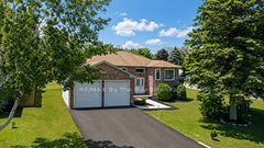 2 Birchmount Circle, Wasaga Beach, ON, exterior