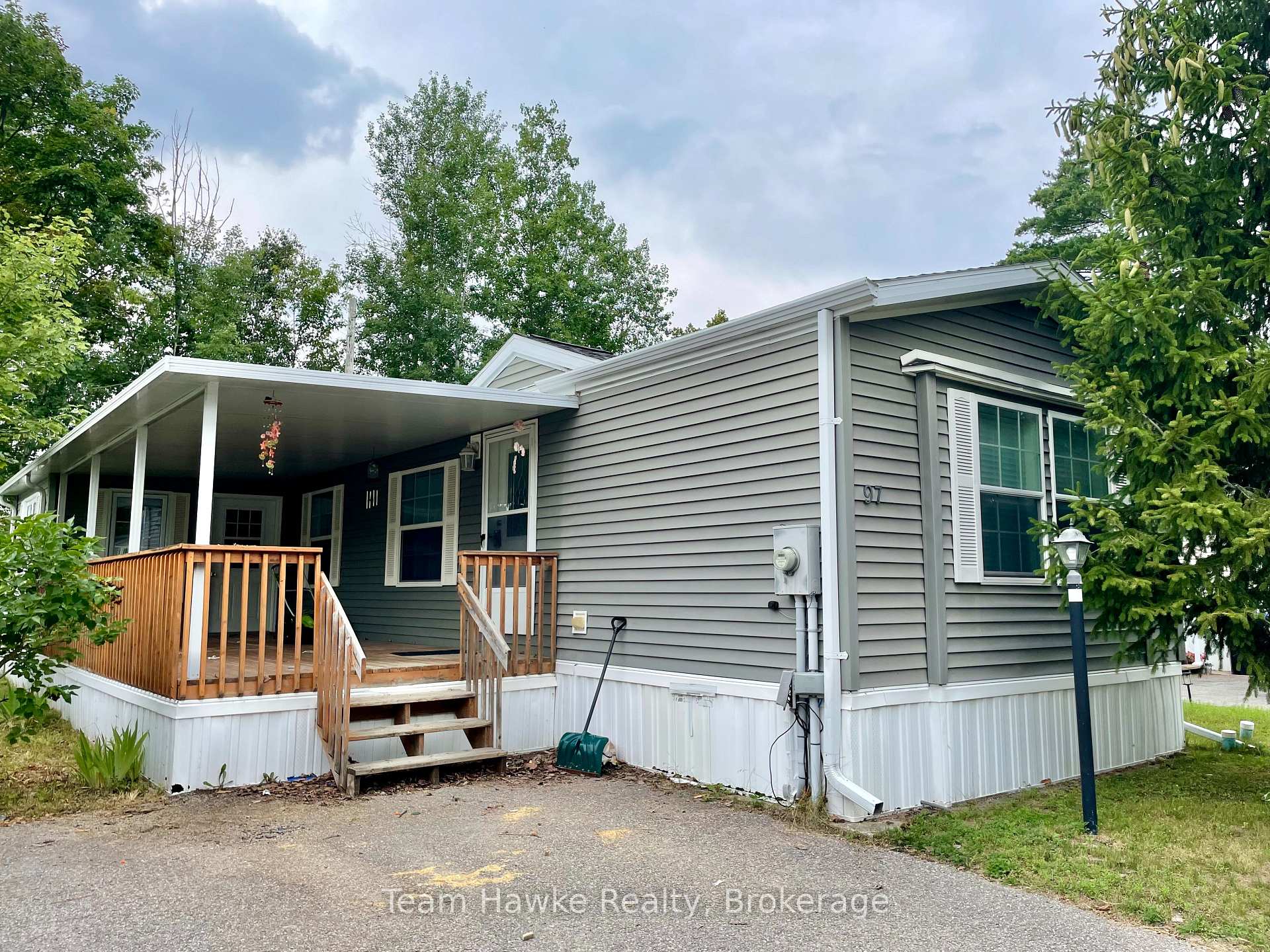 97 Georgian Glen Drive, Wasaga Beach, ON, exterior