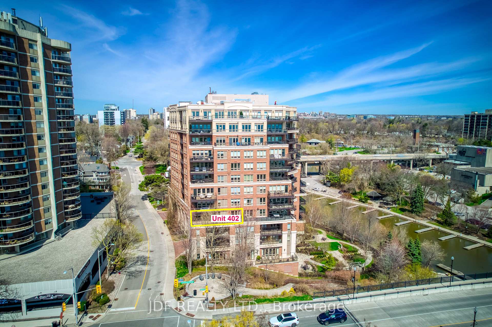 402 - 111 Forsythe Street, Oakville, ON, exterior