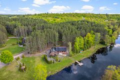 16 Beaver Creek Lane, Tudor and Cashel, ON, exterior