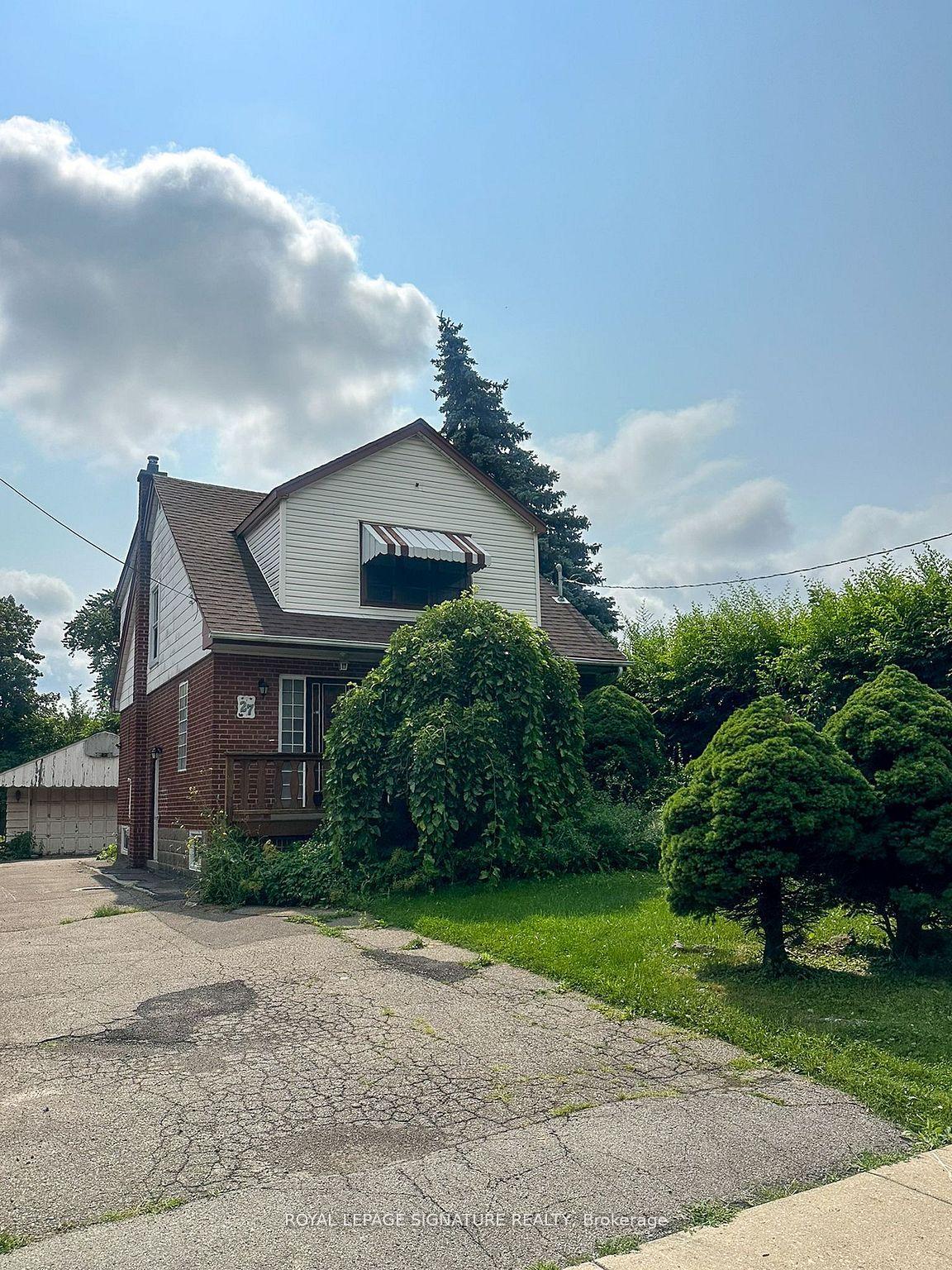A122 - 27 Millen Avenue, Hamilton, ON, exterior