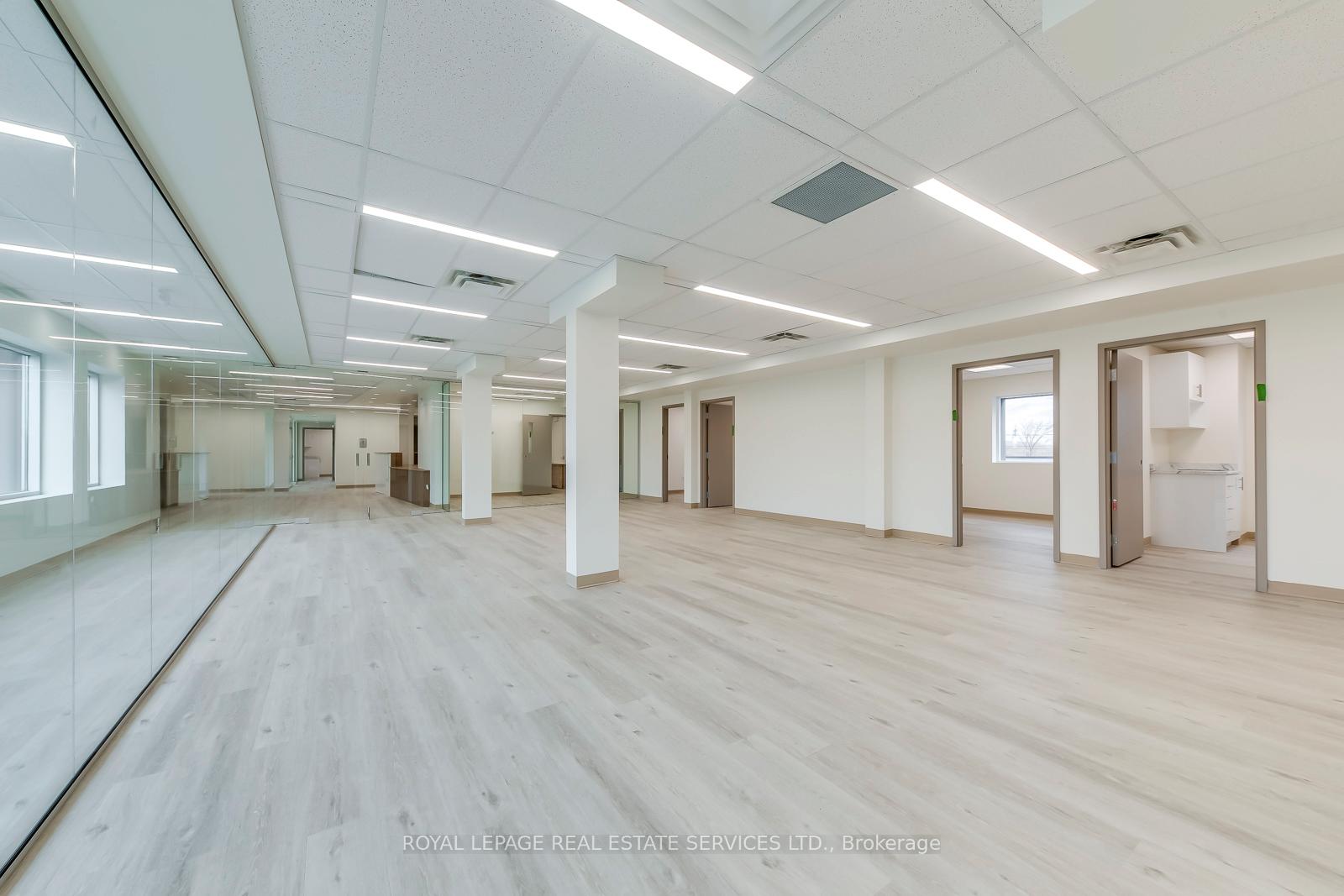 101 - 401 Victoria Avenue N, Hamilton, ON, exterior