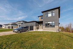 107 SLADDEN Court, Blue Mountains, ON, exterior