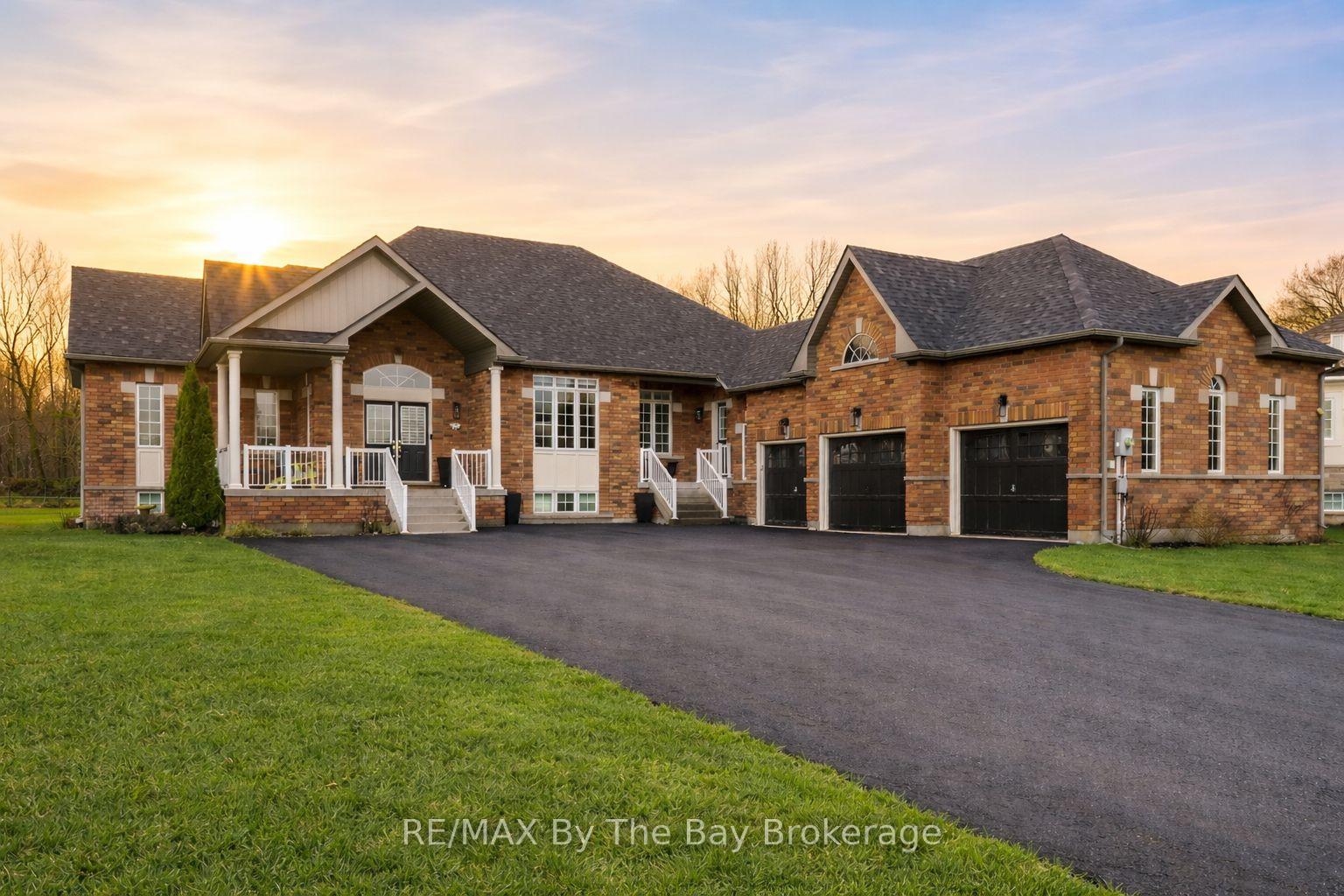 10 Basswood Drive, Wasaga Beach, ON, exterior