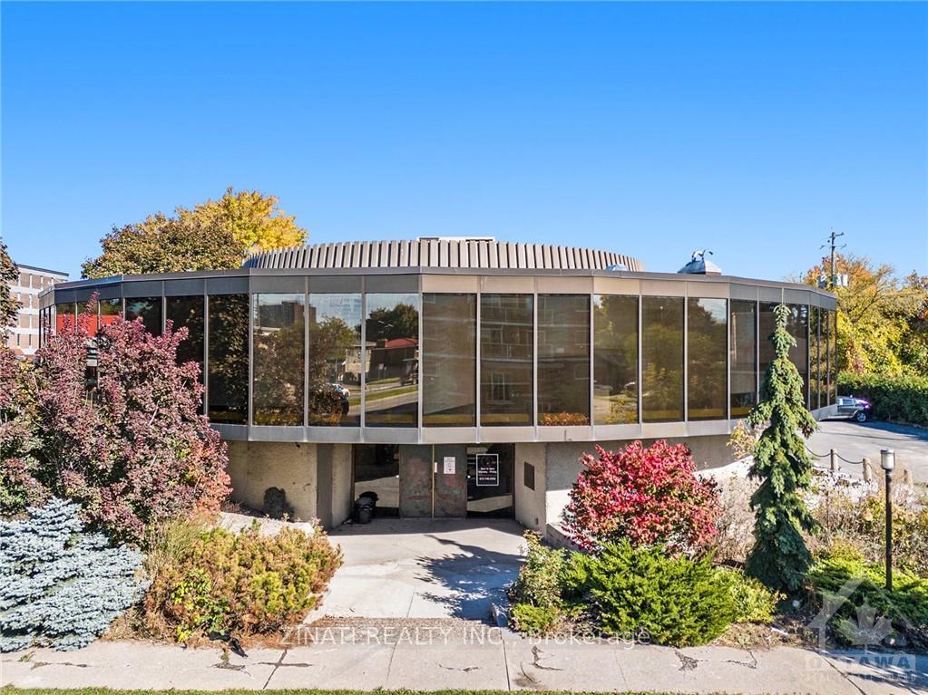 2300 CARLING Avenue, Britannia Heights - Queensway Terrace N and Area, ON, exterior