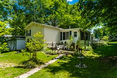 5 - 5411 Elliott Side Road, Tay, ON, exterior