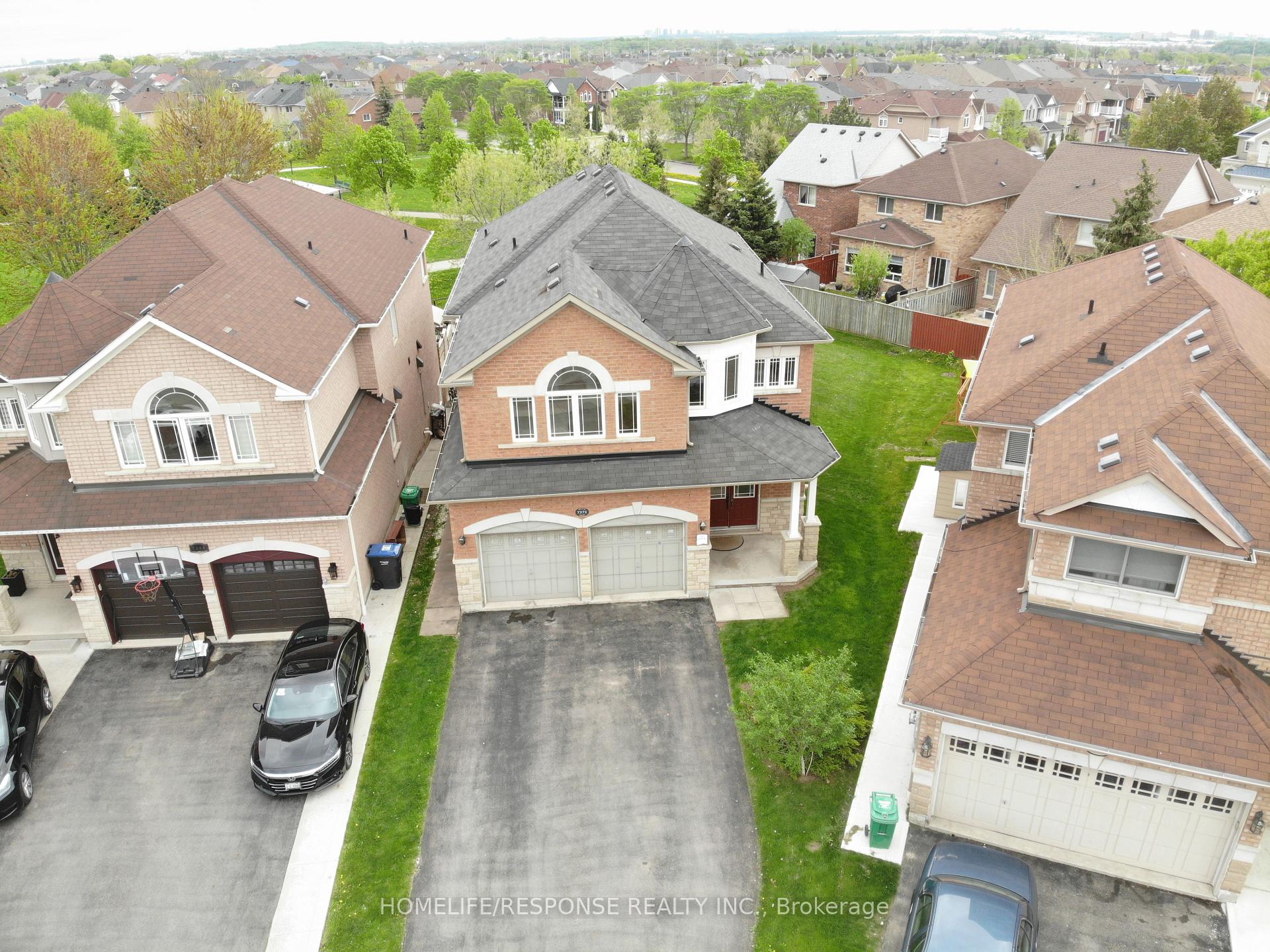 7272 MILANO Court, Mississauga, ON, exterior