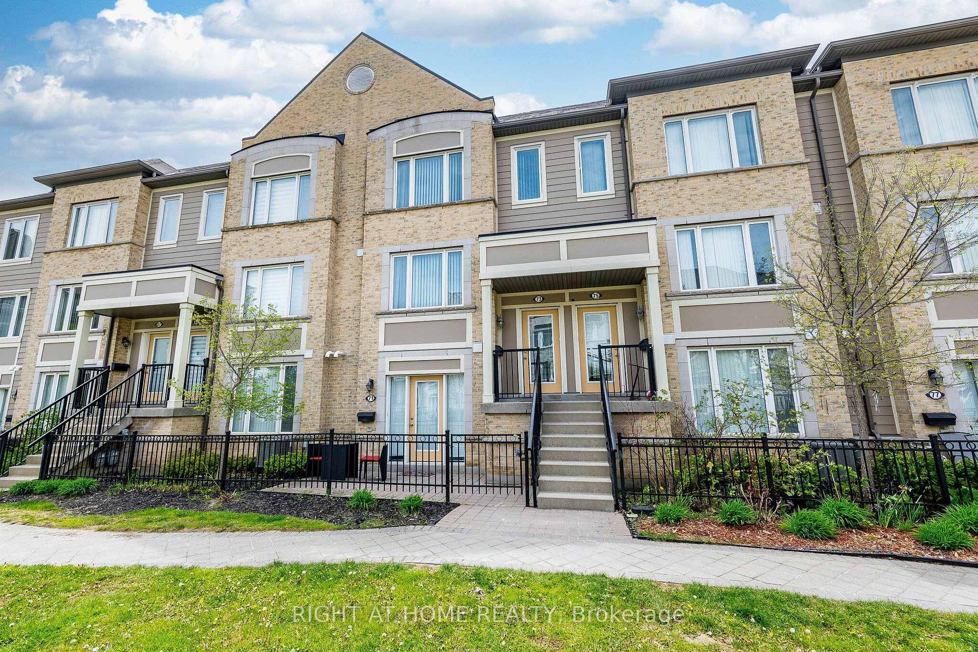 73 - 5650 Winston Churchill Boulevard W, Mississauga, ON, exterior