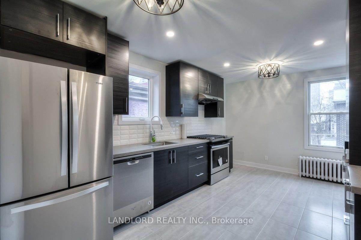 2 - 37 Grange Avenue, Toronto C01, ON, exterior