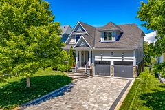 14 Riverwalk Place, Midland, ON, exterior